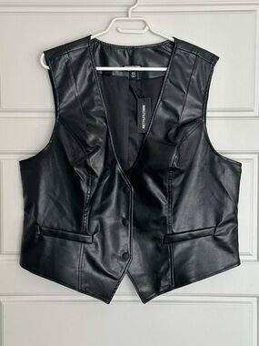 NWT Size 18 Pretty Little Thing Plus Black Faux Leather Fitted Vest/Waistcoat.
